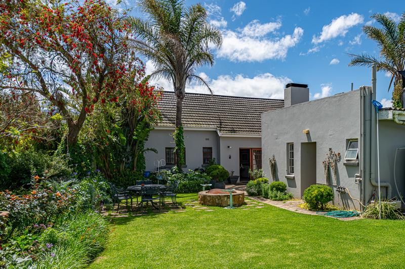 5 Bedroom Property for Sale in Riviersonderend Western Cape